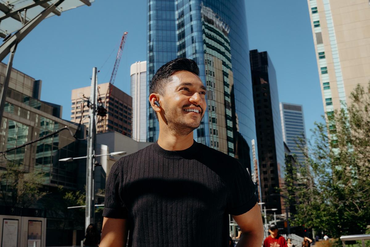 【2026 科技趨勢】CES 展後點評:AI 如何讓你的藍牙耳機聽起來像在音樂廳?